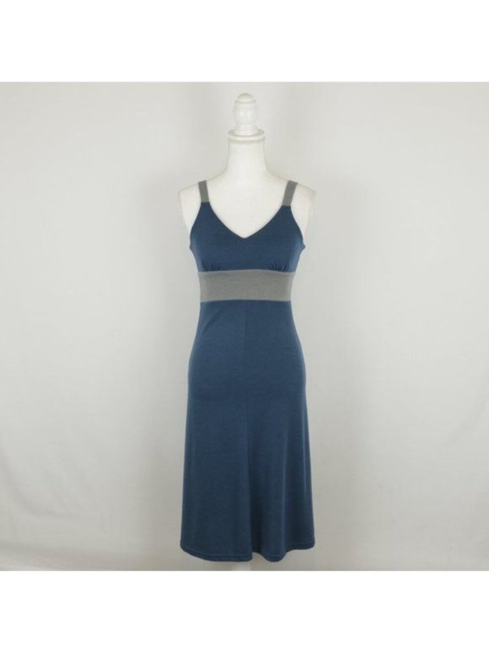 Kuhl Women's XS Blue Gray Color Block V-Neck Sleeveless Knit Knee Length Dress